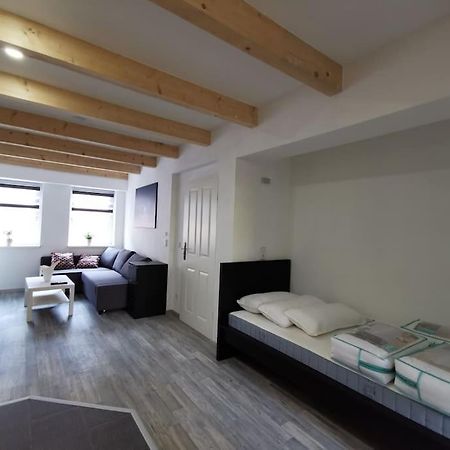 Altstadt-Apartment & Fewo Og Fuer Max 3 Pers Хальденслебен Экстерьер фото