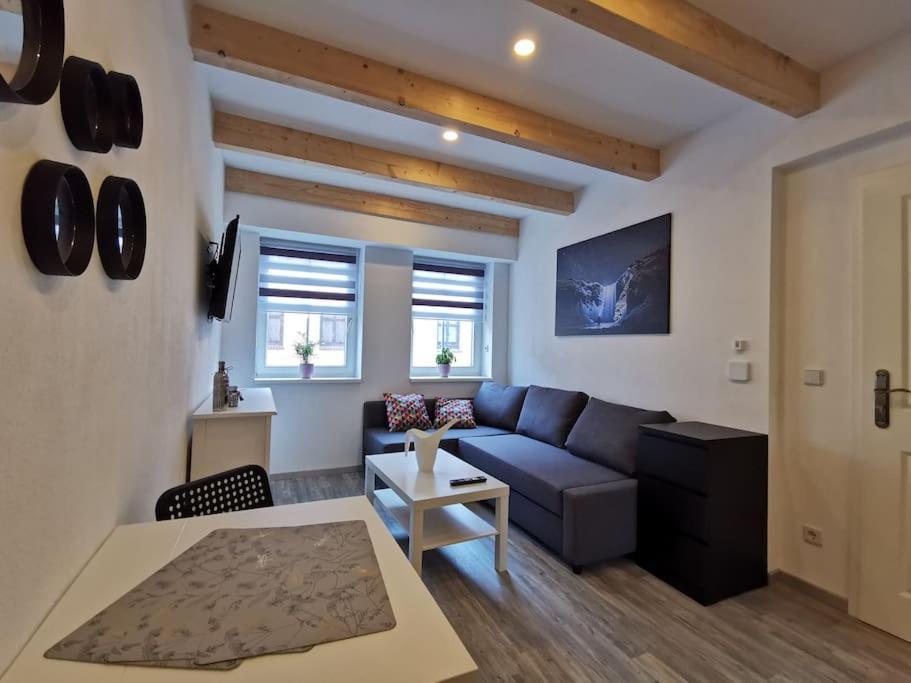 Altstadt-Apartment & Fewo Og Fuer Max 3 Pers Хальденслебен Экстерьер фото